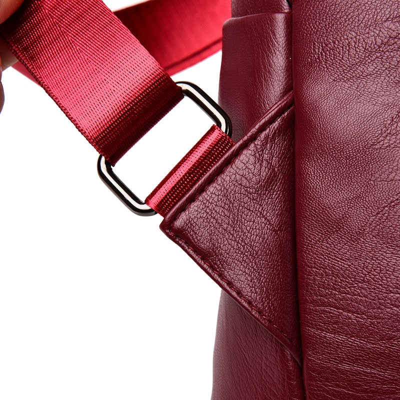 Stella - Bolsa Mochila Feminina de Couro Premium