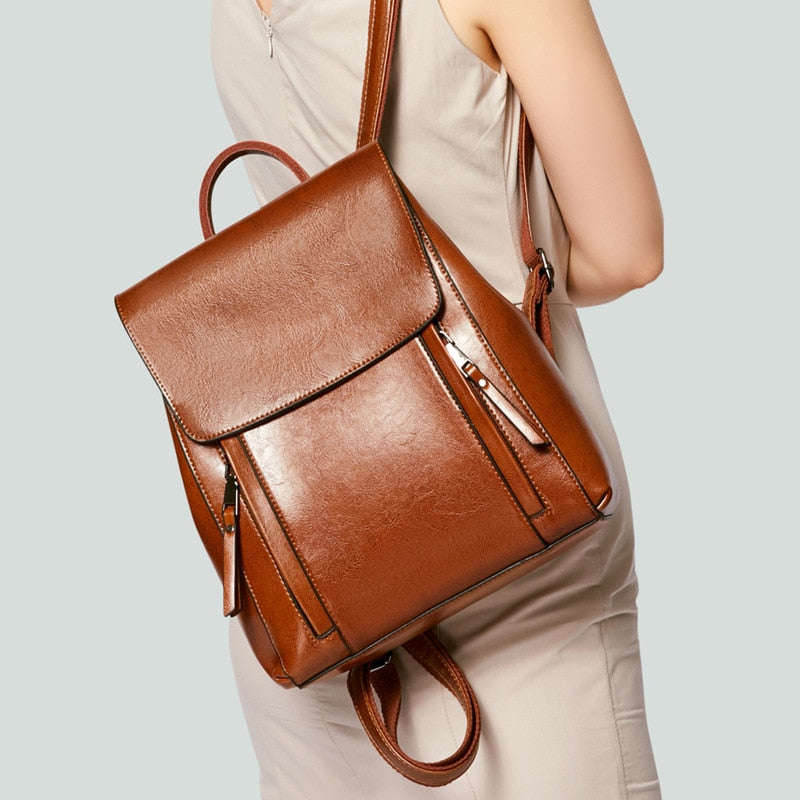 Scarlett - Bolsa Mochila Feminina de Couro Premium
